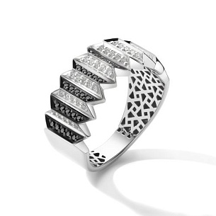 Кольцо из белого золота с бриллиантом