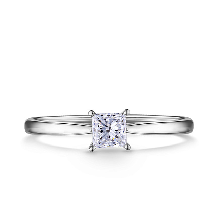 Кольцо из белого золота с бриллиантом