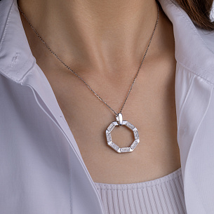 Подвеска из белого золота с бриллиантом