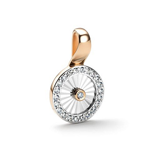 Подвеска из красного золота с бриллиантом