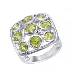 Кольцо из белого золота с бриллиантом и перидотами