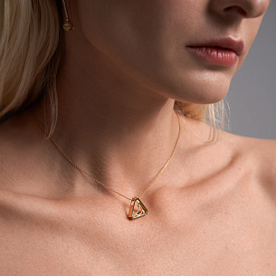 Подвеска из желтого золота с бриллиантами