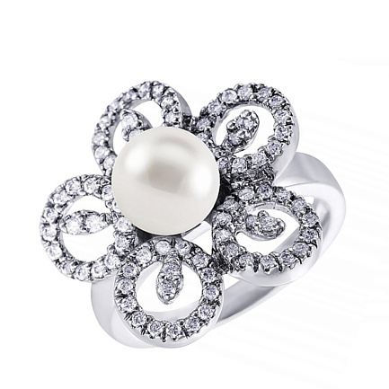 Кольцо из белого золота с бриллиантами, жемчугом
