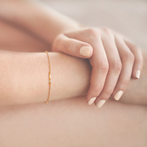 Браслет декоративный из красного золота с бриллиантом, плетение якорное