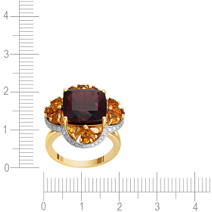 Кольцо из желтого золота с бриллиантами, гранатом