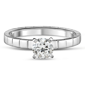 Кольцо из белого золота с бриллиантом