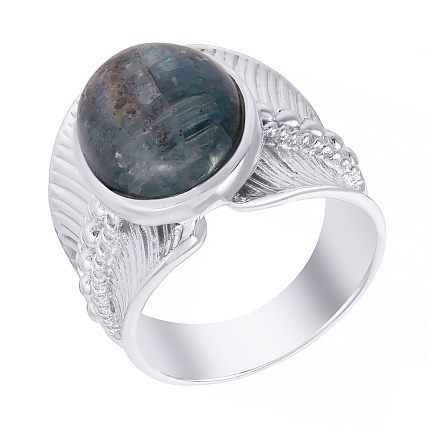 Кольцо из серебра с кианитом