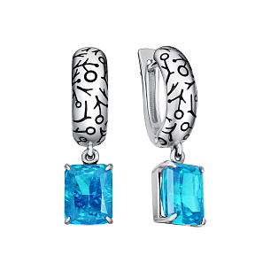 Серьги с английским замком из серебра с бриллиантом