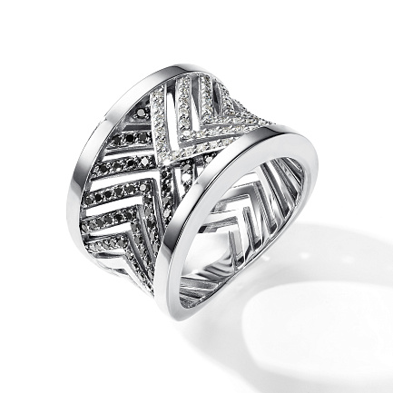 Кольцо из белого золота с бриллиантами