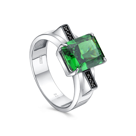 Кольцо из серебра с бриллиантом, фианитами