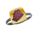 Кольцо из серебра с корундом