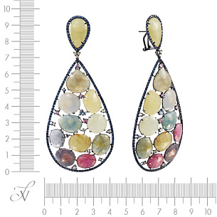 Серьги из черненого золота с бриллиантами, сапфирами, корундами