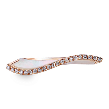 Кольцо из красного золота с бриллиантами, перламутром