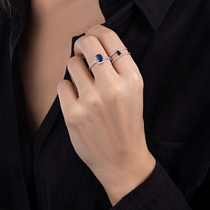 Кольцо из белого золота с бриллиантом