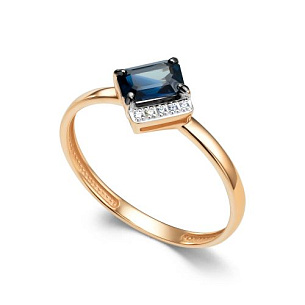 Кольцо из красного золота с бриллиантом