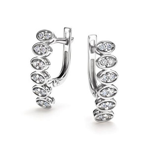 Серьги с английским замком из белого золота с бриллиантом