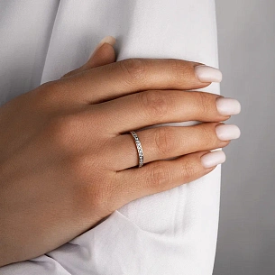 Кольцо обручальное из красного золота с бриллиантом