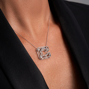 Подвеска буква