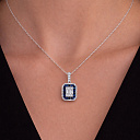 Колье из белого золота с бриллиантами, сапфиром