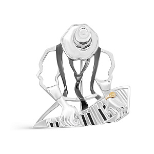 Брошь из серебра