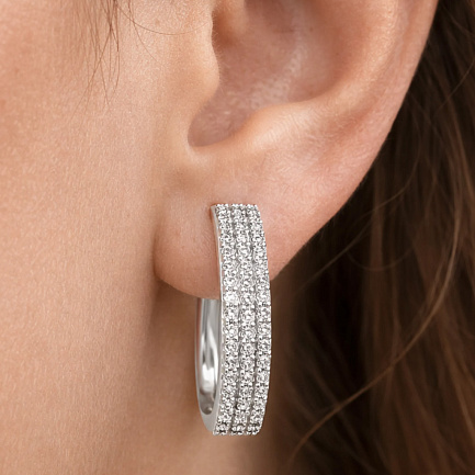 Серьги из белого золота с бриллиантами