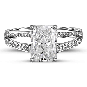 Кольцо из белого золота с бриллиантом