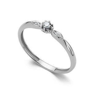 Кольцо из белого золота с бриллиантом