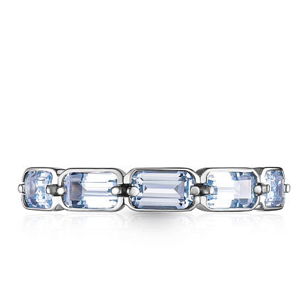 Кольцо из белого золота с топазами