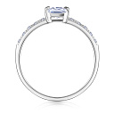 Кольцо из серебра с фианитом