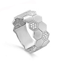 Кольцо из серебра с фианитами