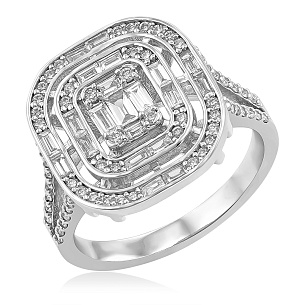 Кольцо из белого золота с бриллиантом