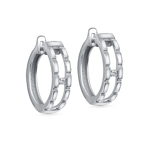 Серьги с английским замком из серебра с бриллиантом