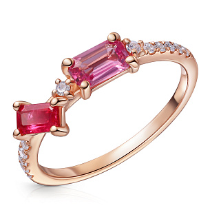 Кольцо из красного золота с бриллиантами и сапфиром