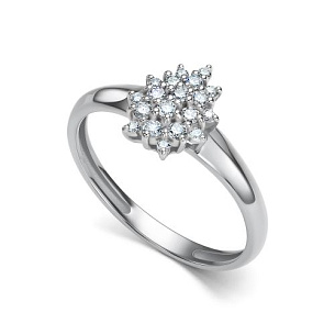 Кольцо из белого золота с бриллиантом