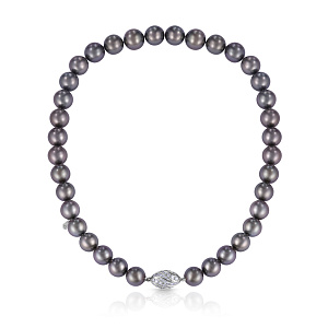 Колье из белого золота с бриллиантами, жемчугом