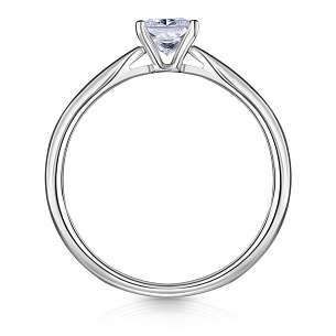 Кольцо из белого золота с бриллиантом