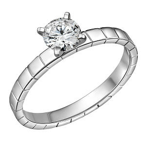 Кольцо из белого золота с бриллиантом