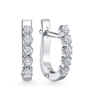 Серьги из белого золота с бриллиантом