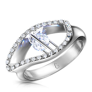 Кольцо из белого золота с бриллиантом