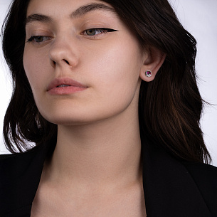 Серьги Пусеты из белого золота с родолитами и бриллиантами