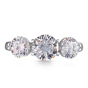 Кольцо из серебра с фианитом