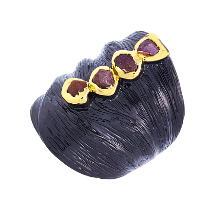 Кольцо из серебра с корундами