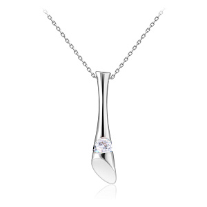 Колье из белого золота с бриллиантом