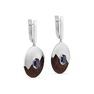 Серьги с английским замком из серебра с сапфиром