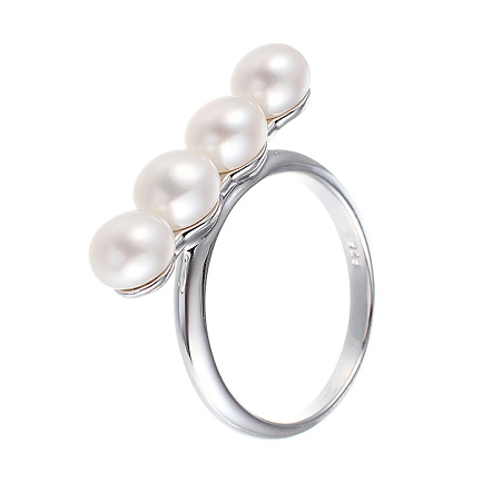 Кольцо из серебра с жемчугом