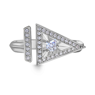 Кольцо из белого золота с бриллиантом