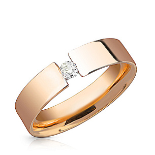 Кольцо обручальное из красного золота с бриллиантом