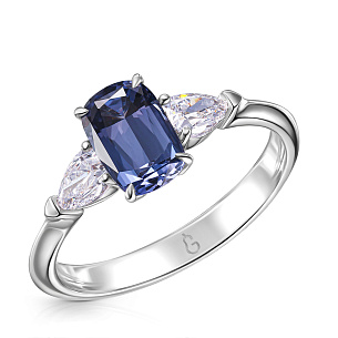 Кольцо из белого золота с шпинелью и бриллиантами