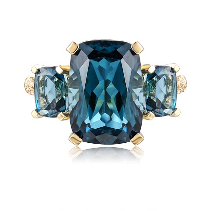 Кольцо из желтого золота с бриллиантами, топазом