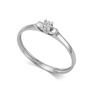 Кольцо из белого золота с бриллиантом